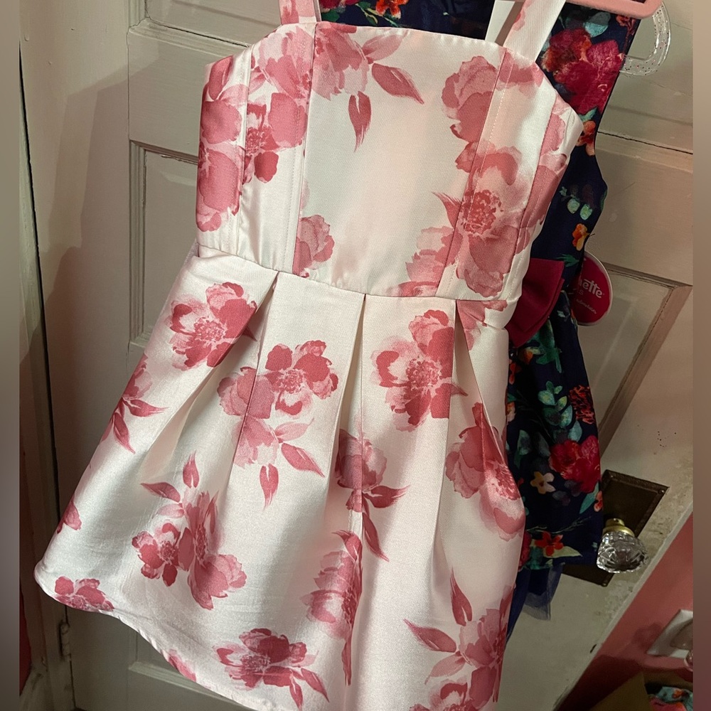 Brand new toddler girl dress size 6